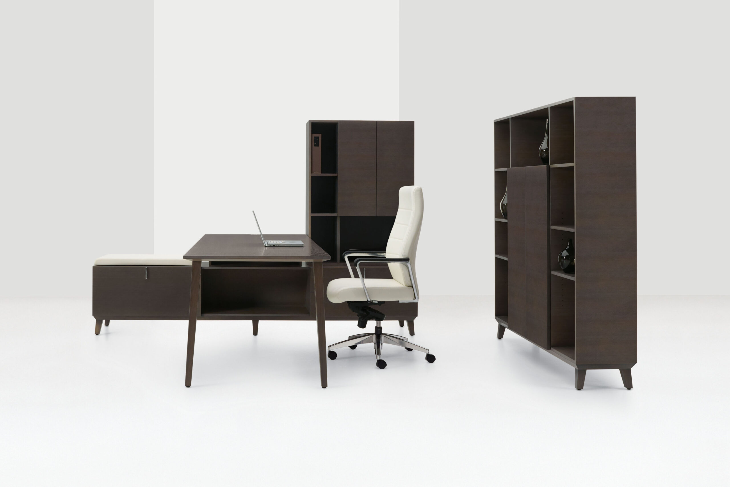 Corby_Suite1_JAW_Front_4800x3200