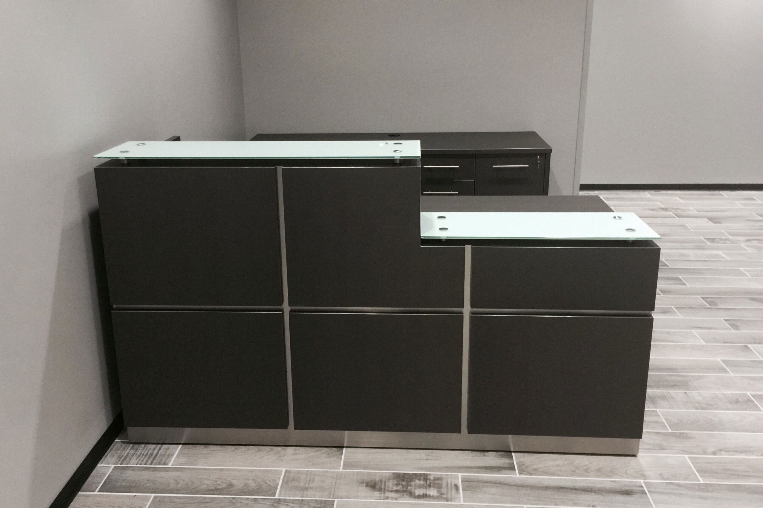 Deskmakers_Custom_Reception_6