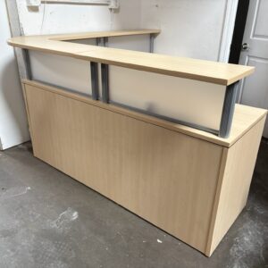 RECEPTION DESK MAPLE & FROSTED GLASS $495