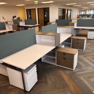 50+ KNOLL BENCHING DESKS WORKSTATIONS $450ea