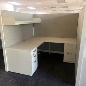 30+ STEELCASE 6'X6' $450ea
